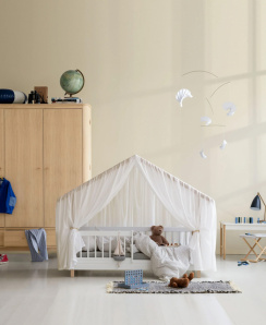 Oliver Furniture Wood Mini House Bed Vit/Ek