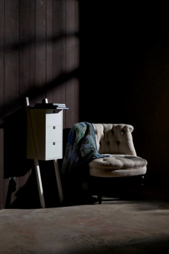 Mavis Luton Sängbord 3-Lådor (Vitlack)