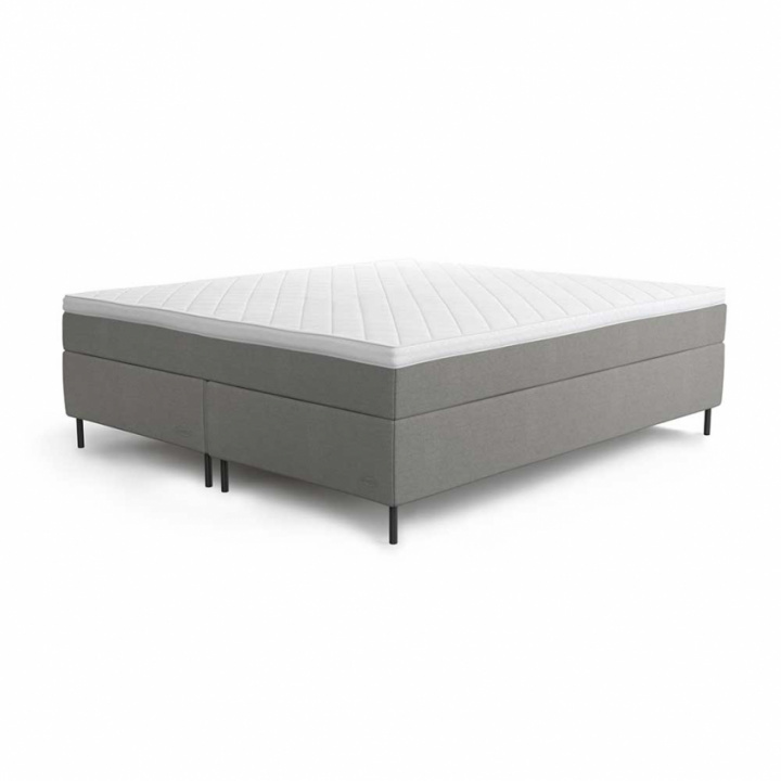 Jensen Diplomat Kontinentalseng Light Grey 180x210 cm i gruppen Senge / Kontinentalsenge / Kontinentalsenge 180 cm hos Sängvaruhuset Elgen (QC4540062701)